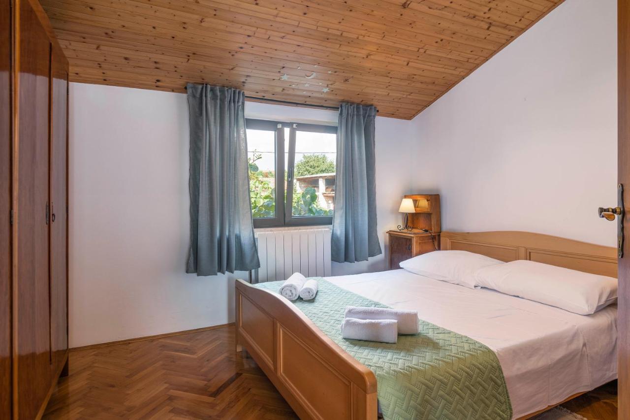 Villa Margerita With Private Pool, Yard And Parking Kaštelir Exterior foto