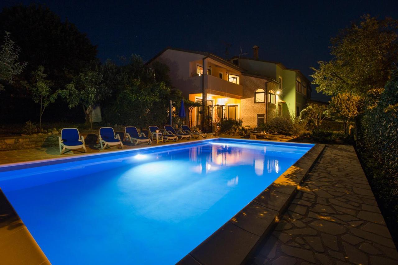 Villa Margerita With Private Pool, Yard And Parking Kaštelir Exterior foto